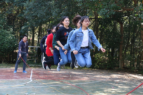 5bd9954322e43.jpg 05.jpg